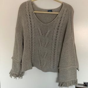 Knitted/fringe sweater.